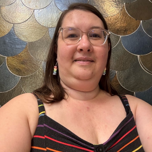 Meet Your Posher ✨ - Picture 1 of 6